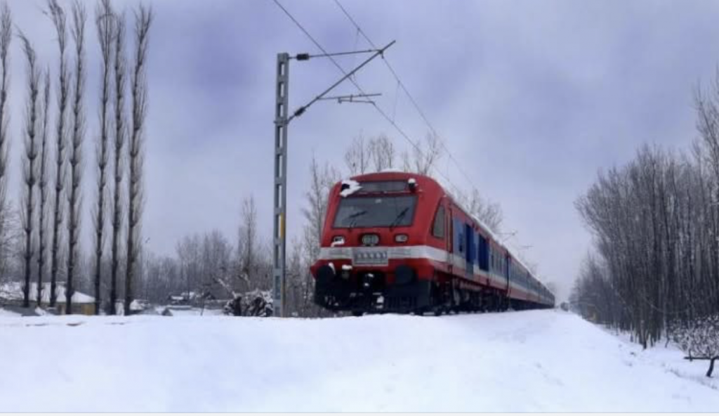 Train services suspended on Banihal-Baramulla section in J&K due to snow accumulation